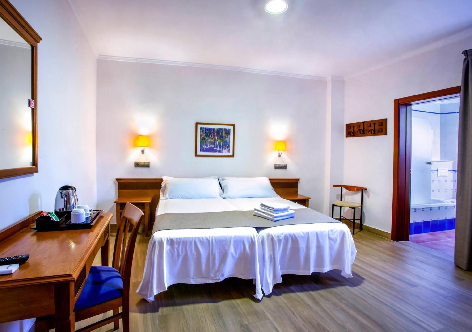 אונדרה Hotel Ramis Fundado En 1969 מראה חיצוני תמונה