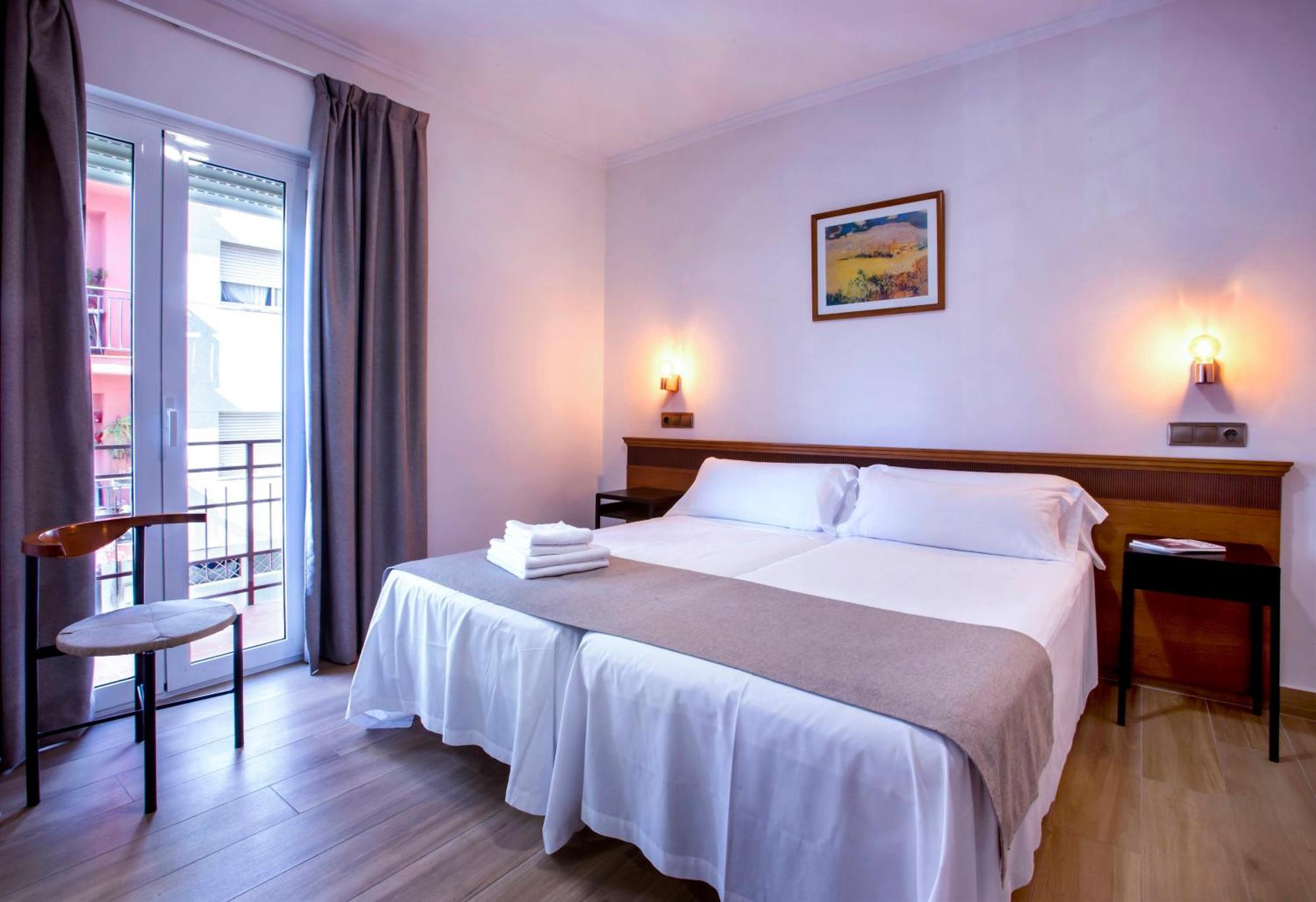אונדרה Hotel Ramis Fundado En 1969 מראה חיצוני תמונה